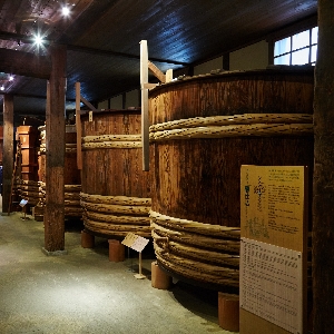 沢の鶴資料館内部