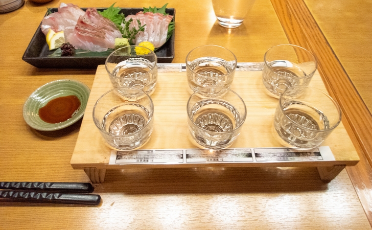 日本酒の飲み比べ