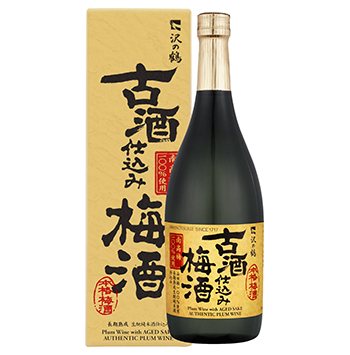 用古酒准备的梅酒